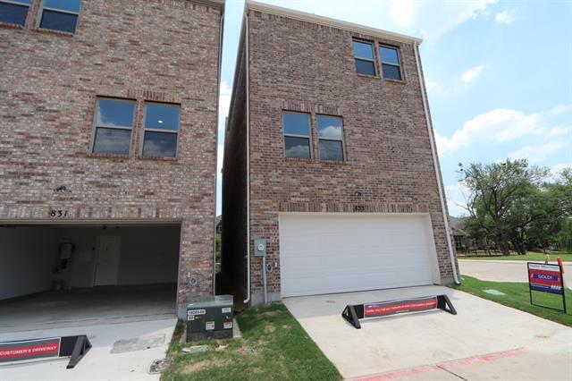 Building Photo - 833 Tennessee Dr