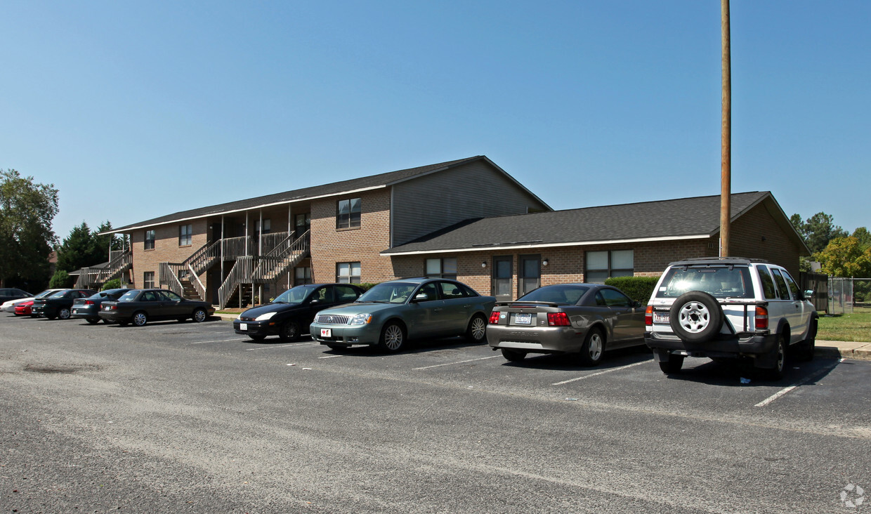 Primary Photo - Peed Apartments
