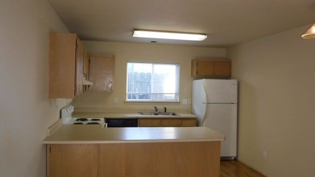 Building Photo - rcy237