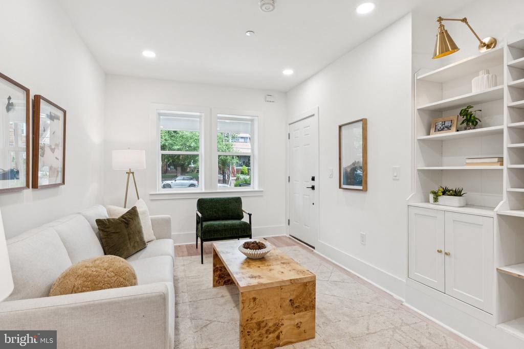 Foto principal - 2608 4th St NE