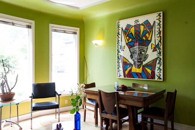 Foto del edificio - 2707 E Thomas St