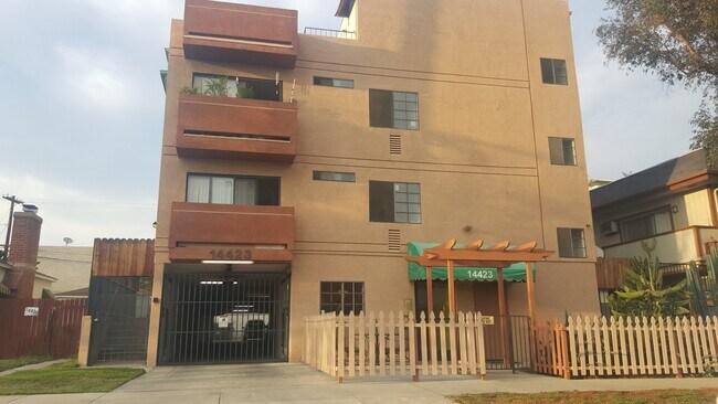 Building Photo - 14423 Tiara St