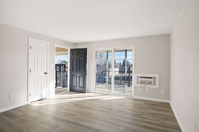 Foto del edificio - 2-Bedroom Gem with Granite Countertops Available in May