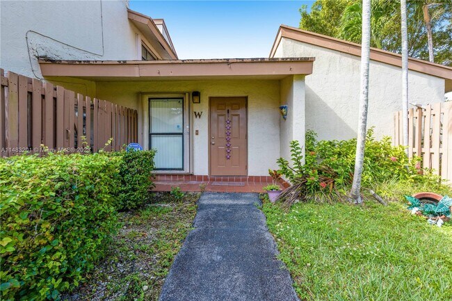 Building Photo - 11522 SW 109th Rd