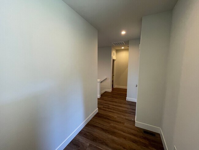 Building Photo - 4936 Portalis Way