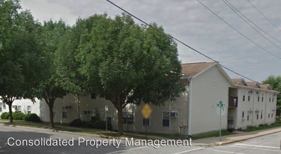 Building Photo - 425 Romig St