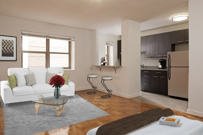 Photo - Macomb Gardens Apartments