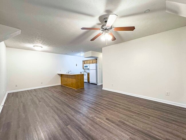 Foto del edificio - 1644 Golf Club Ln