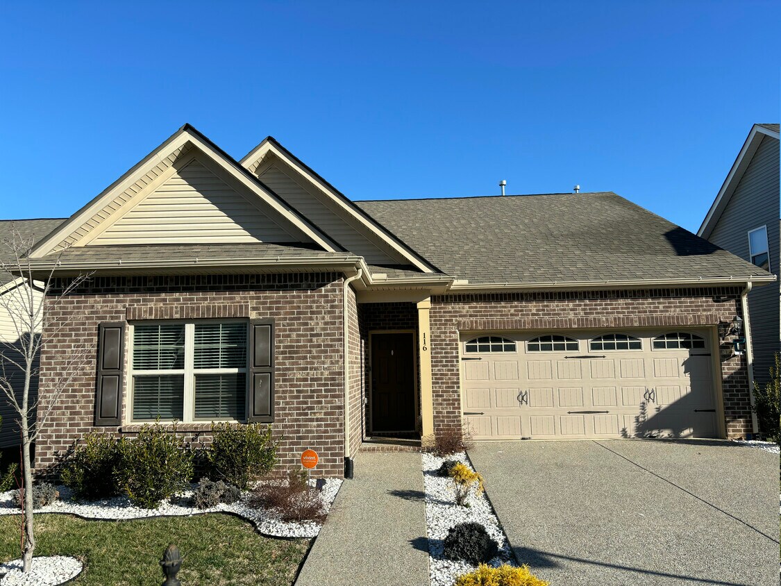 Primary Photo - 116 Auxley Ct