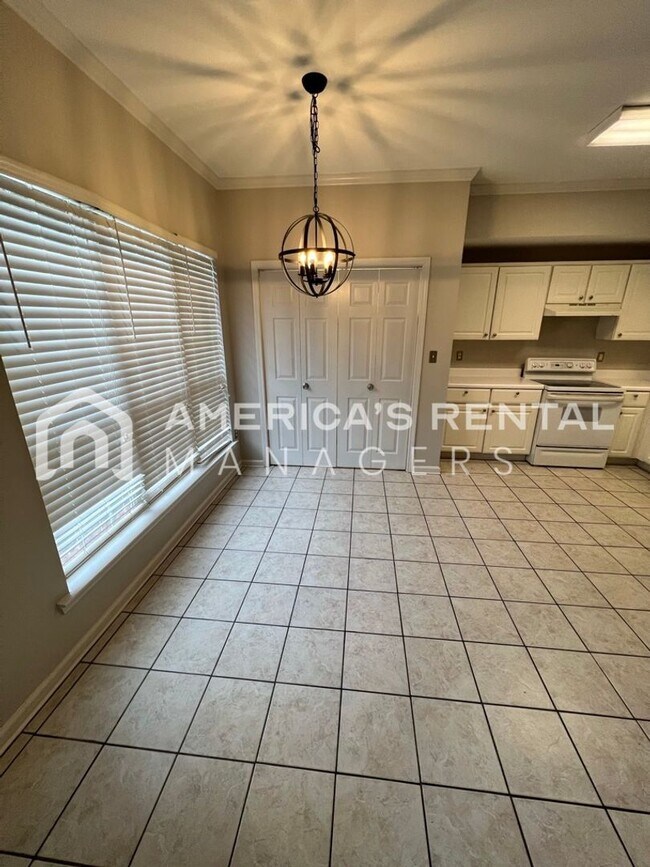 Building Photo - Townhome For Rent In Pelham!!! COMING SOON!!