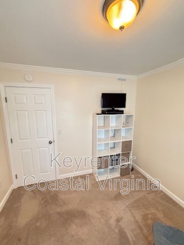 Foto del edificio - 23432 Sugar Hill Rd