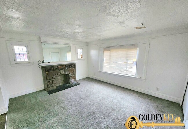 Foto del edificio - 14613-14615 Mettetal St