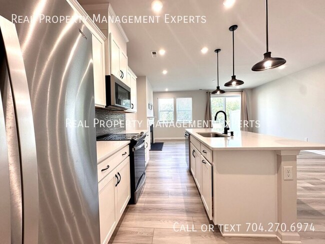 Building Photo - 4408 Iron Oak Ln