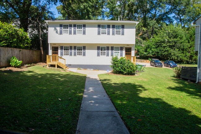 Exterior - 302 Atlanta Ave SE Townhome
