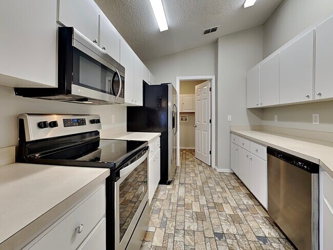 Building Photo - 12037 Cavern Rd