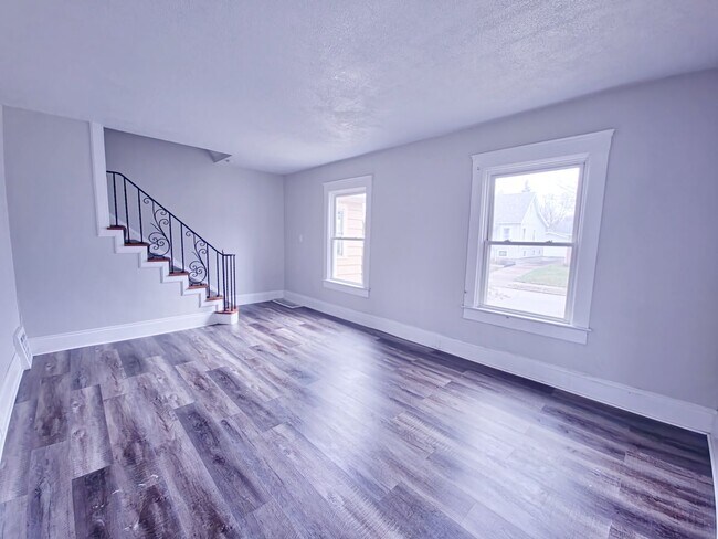 Foto del edificio - 2-Bedroom Duplex