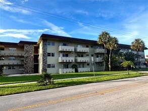 Building Photo - 7505 SW 82nd St