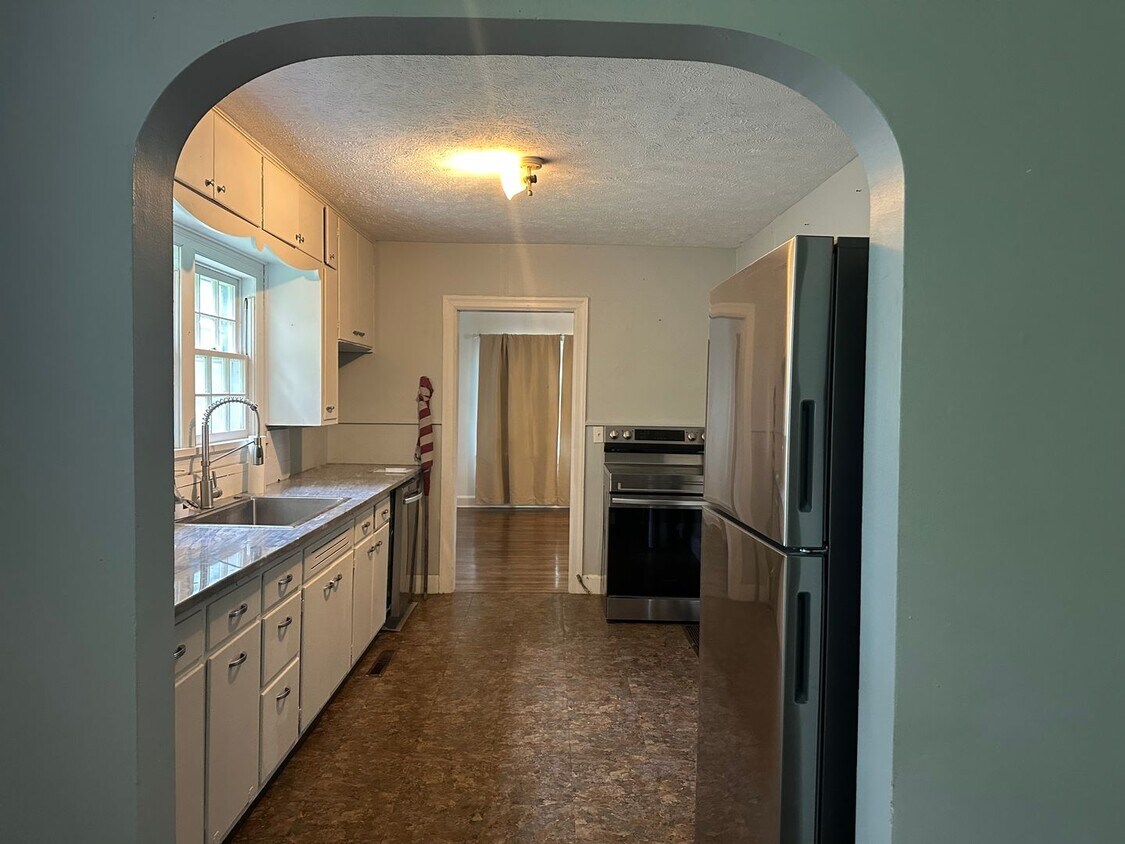 Foto del edificio - 2 bed 1 bath home in Marshfield