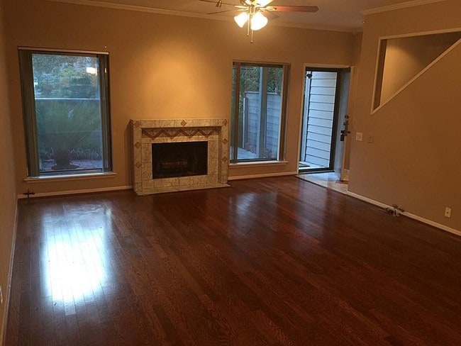 Building Photo - Houston Association of Realtors