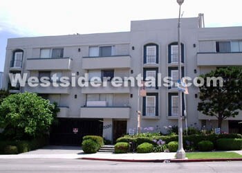 Primary Photo - 2220 S Beverly Glen Blvd