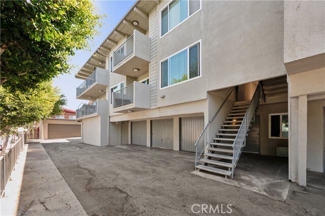 Building Photo - 100 S Guadalupe Ave