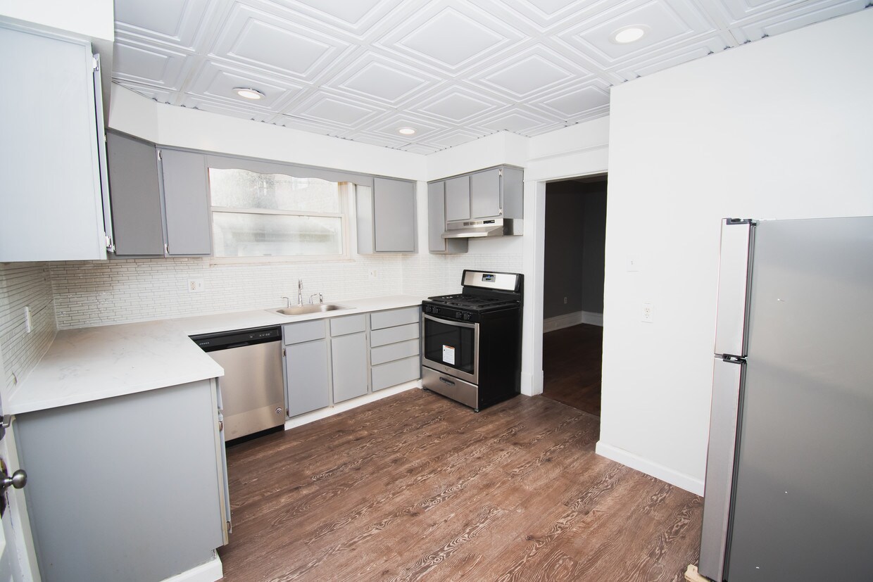 3033 Texas Ave Pittsburgh Pa 15216 Townhouse For Rent In