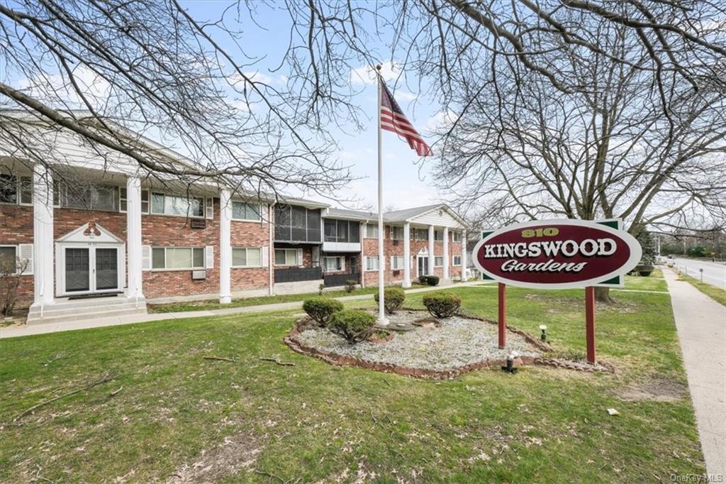 810 Blooming Grove Turnpike Unit 82, New Windsor, NY 12553 Condo for