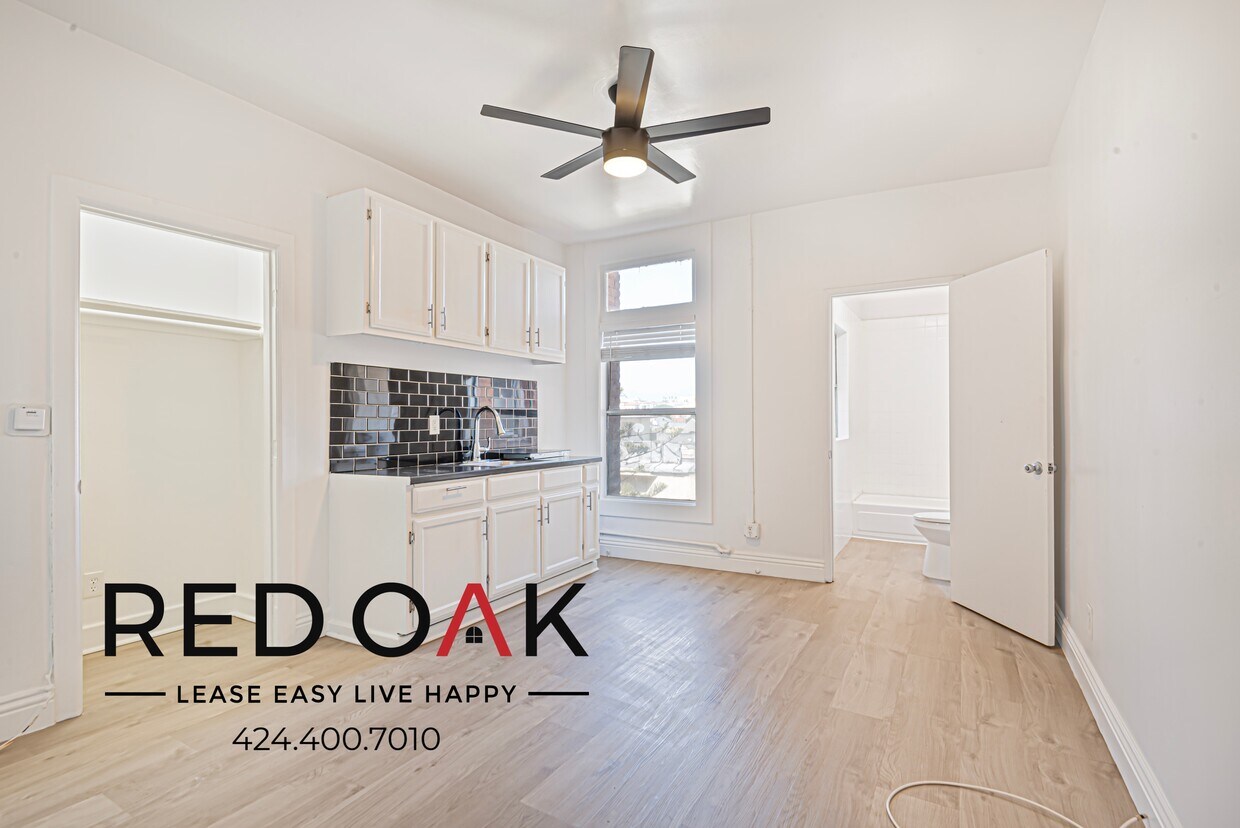 Foto principal - 744 Beacon Ave