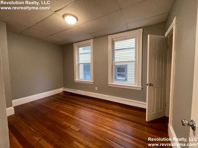 Foto del edificio - 122 Thornton St