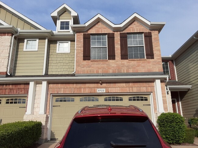 Photo - 8722 San Bernard St Townhome