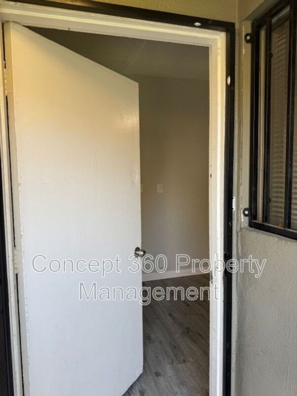 Foto del edificio - 2028 Chestnut Ave