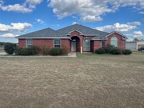 Building Photo - 104 Cinnamon Ct