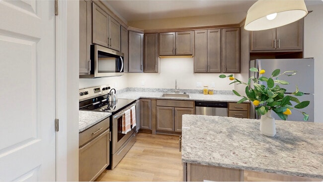 Building Photo - Chili Paul Place