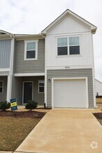 Building Photo - 3413 Baybrooke Dr