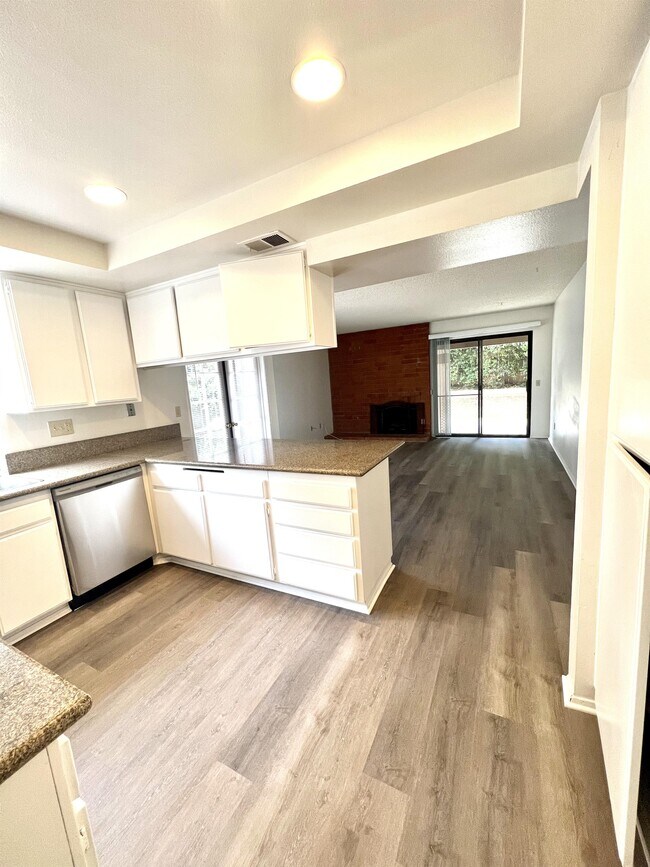 Foto del edificio - 13238 Creek Park Ln
