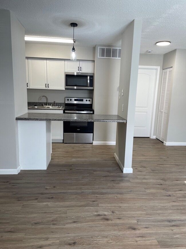 1 dormitorio. Cocina en la planta baja. - Oak Terrace