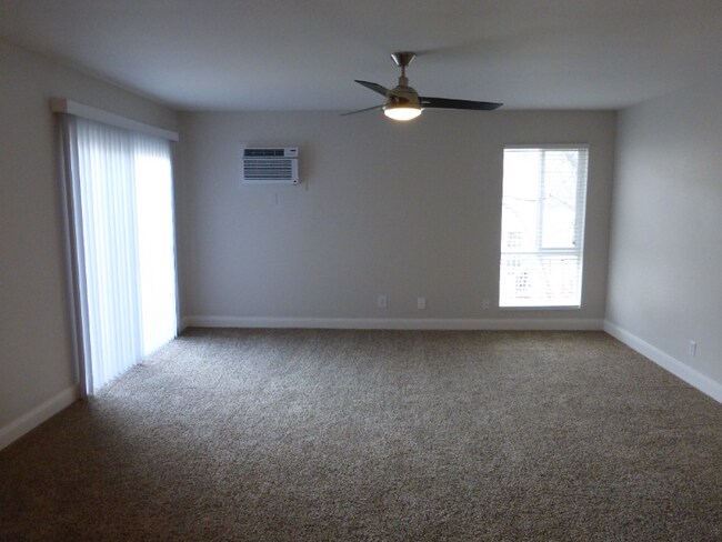 Foto del edificio - 172 W Clinton Ave