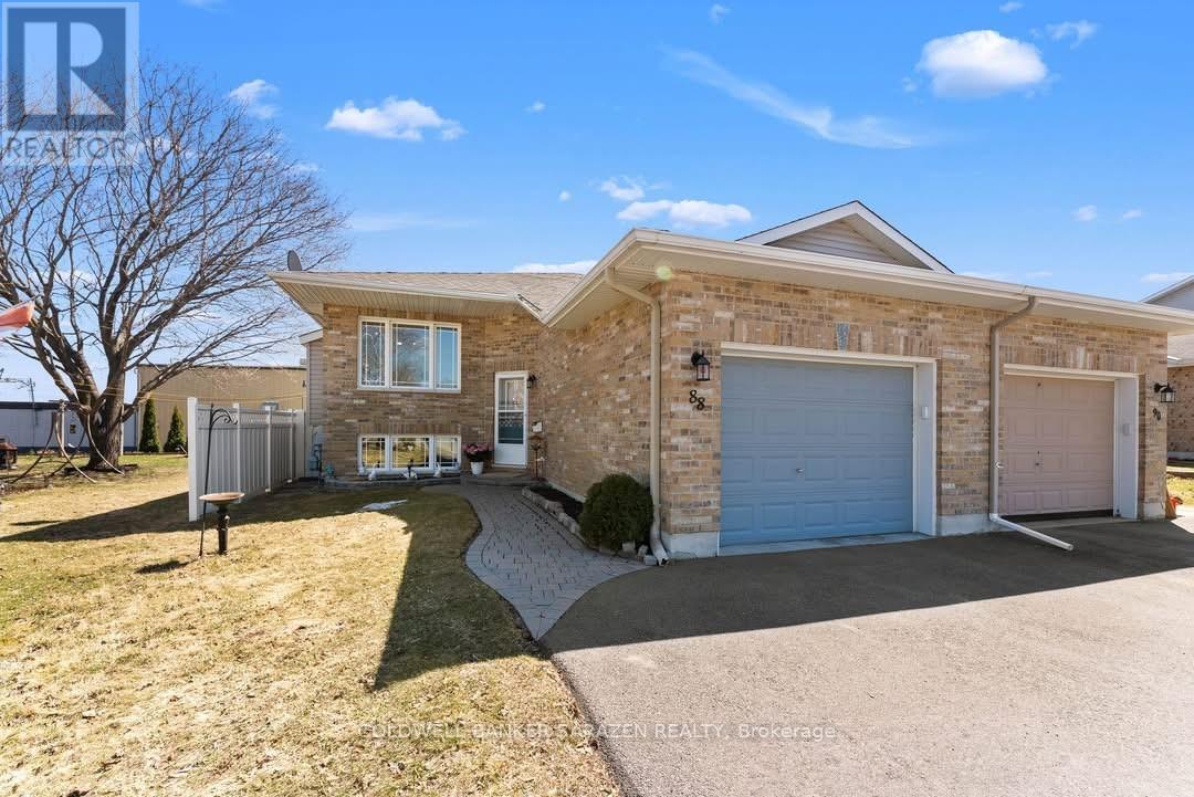 Photo principale - 88 Thomas St S