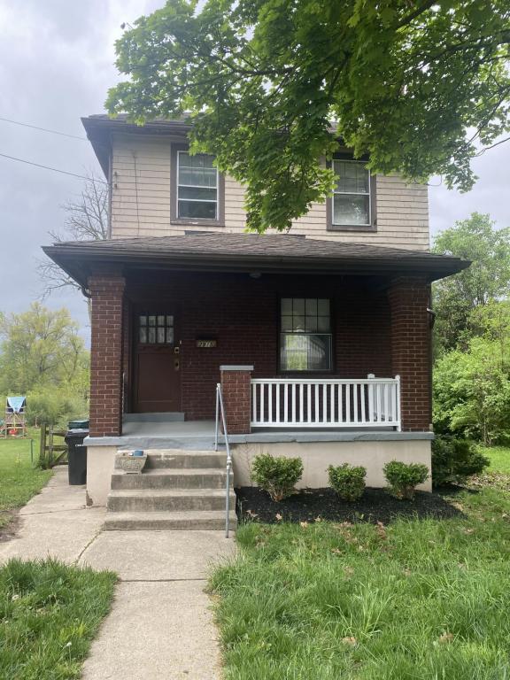 2915 Losantiville Ave, Cincinnati, OH 45213 House Rental in