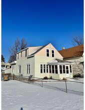 Building Photo - 1021 Charles Ave