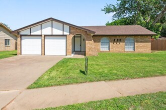 Building Photo - 5 Chanute Cir