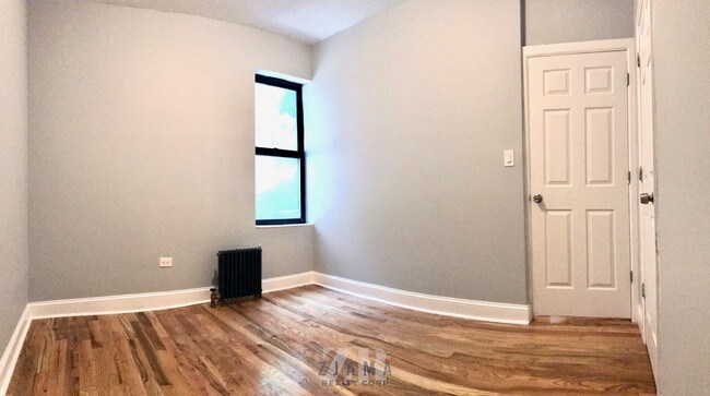 Foto del edificio - 182 E 19th St