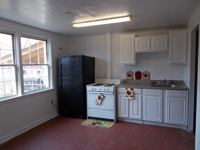 Foto del edificio - 2818 Eastshire Dr