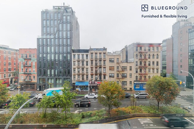 Building Photo - 280 E Houston St