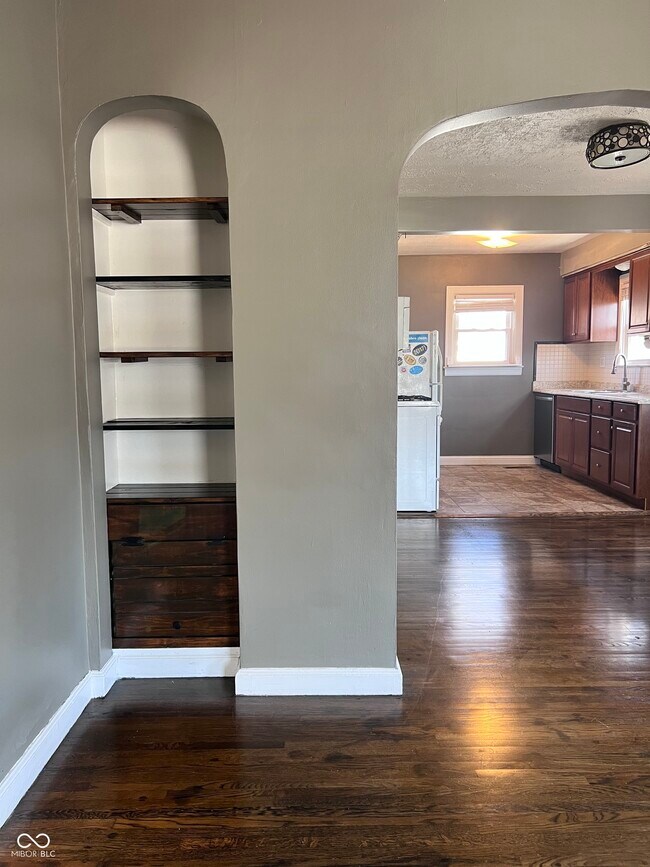 Foto del edificio - 1524 E 46th St