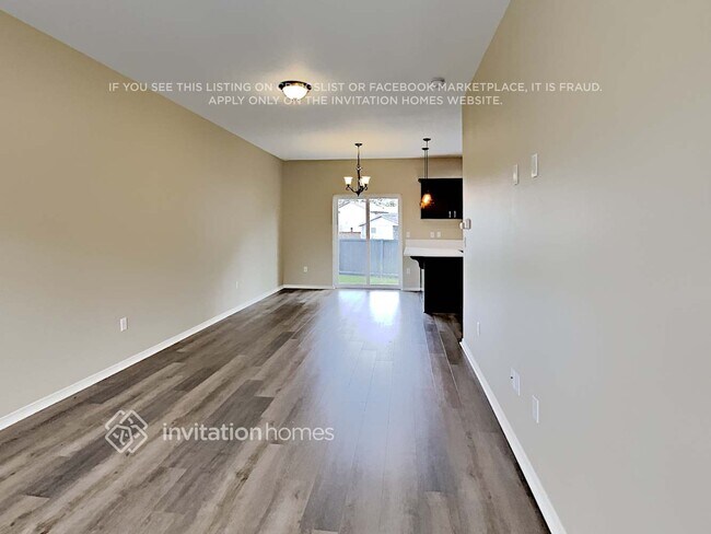 Building Photo - 4935 204th St Ct E