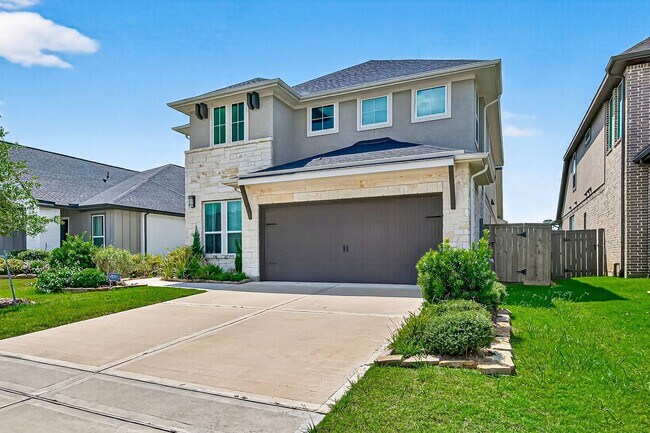 Building Photo - 24607 Carleton Lake Ln
