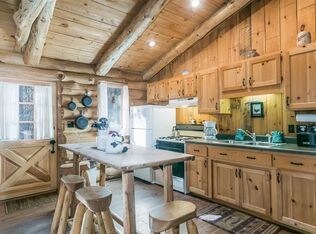 Foto del edificio - 241 S Fern Dr