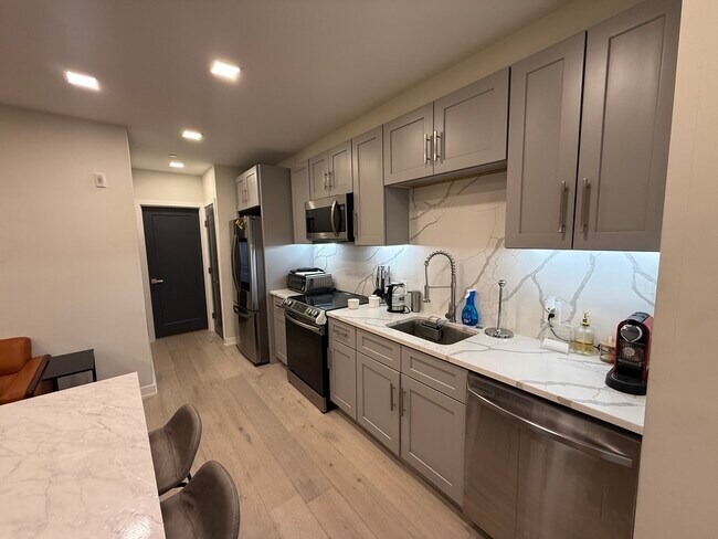 Cocina - 1355 Bryant St NE