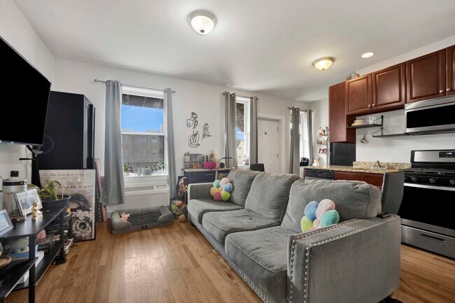 Foto del edificio - 3807 W Altgeld St